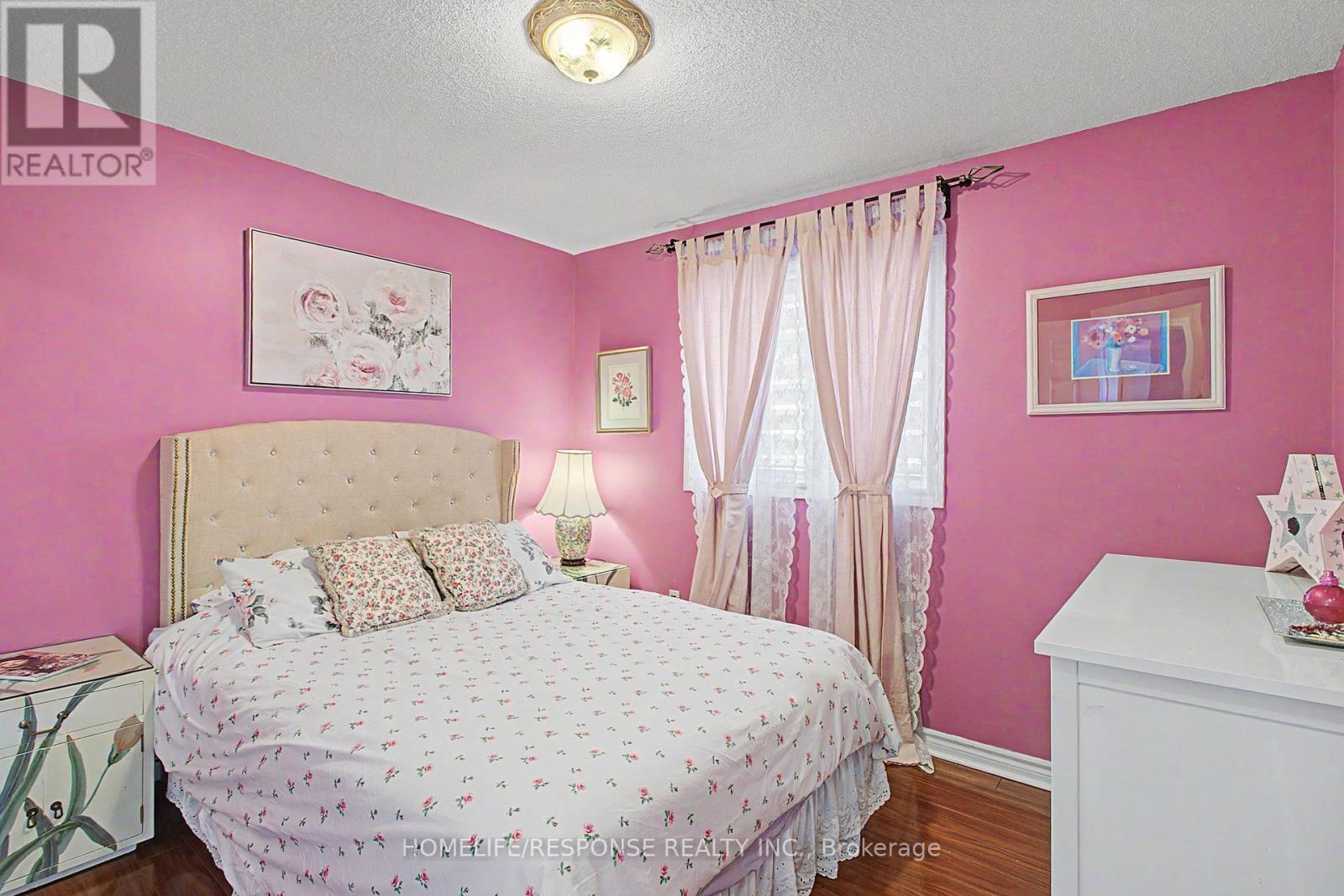 16 ANGELUCCI DRIVE - 16
