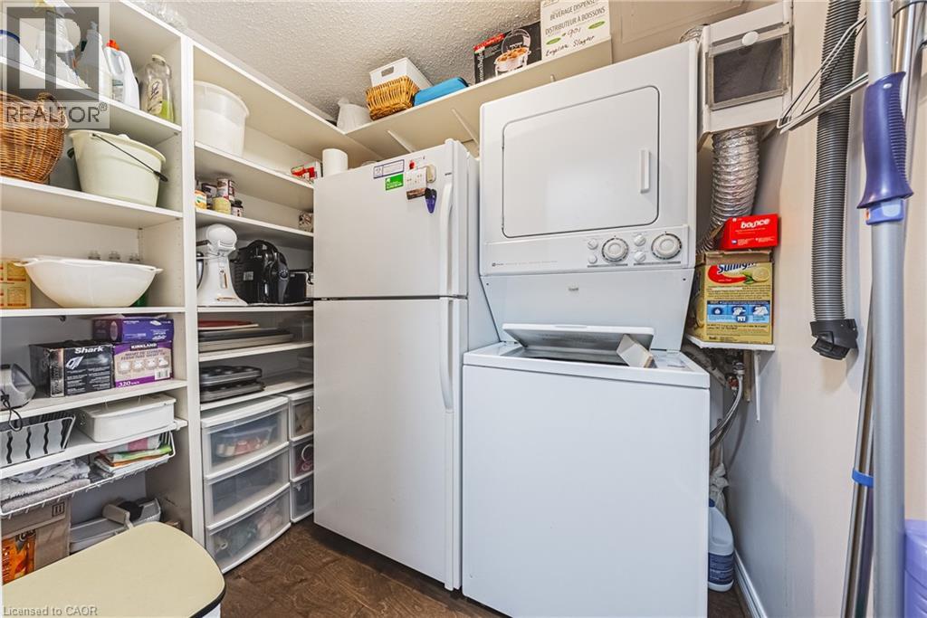 #901 2055 UPPER MIDDLE Road - 18