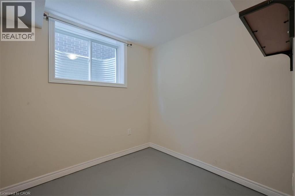 107 SNYDER Avenue - 31