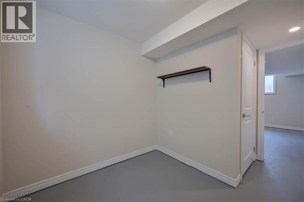 107 SNYDER Avenue - 30