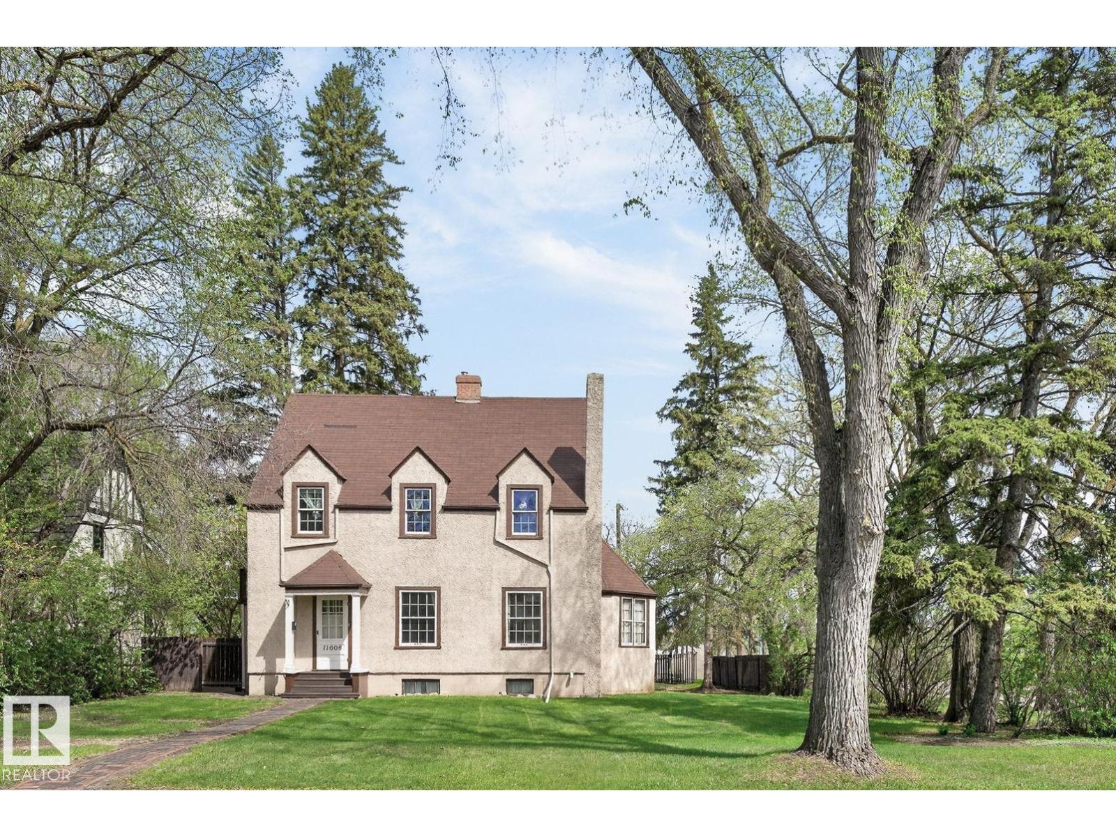 11608 EDINBORO RD NW