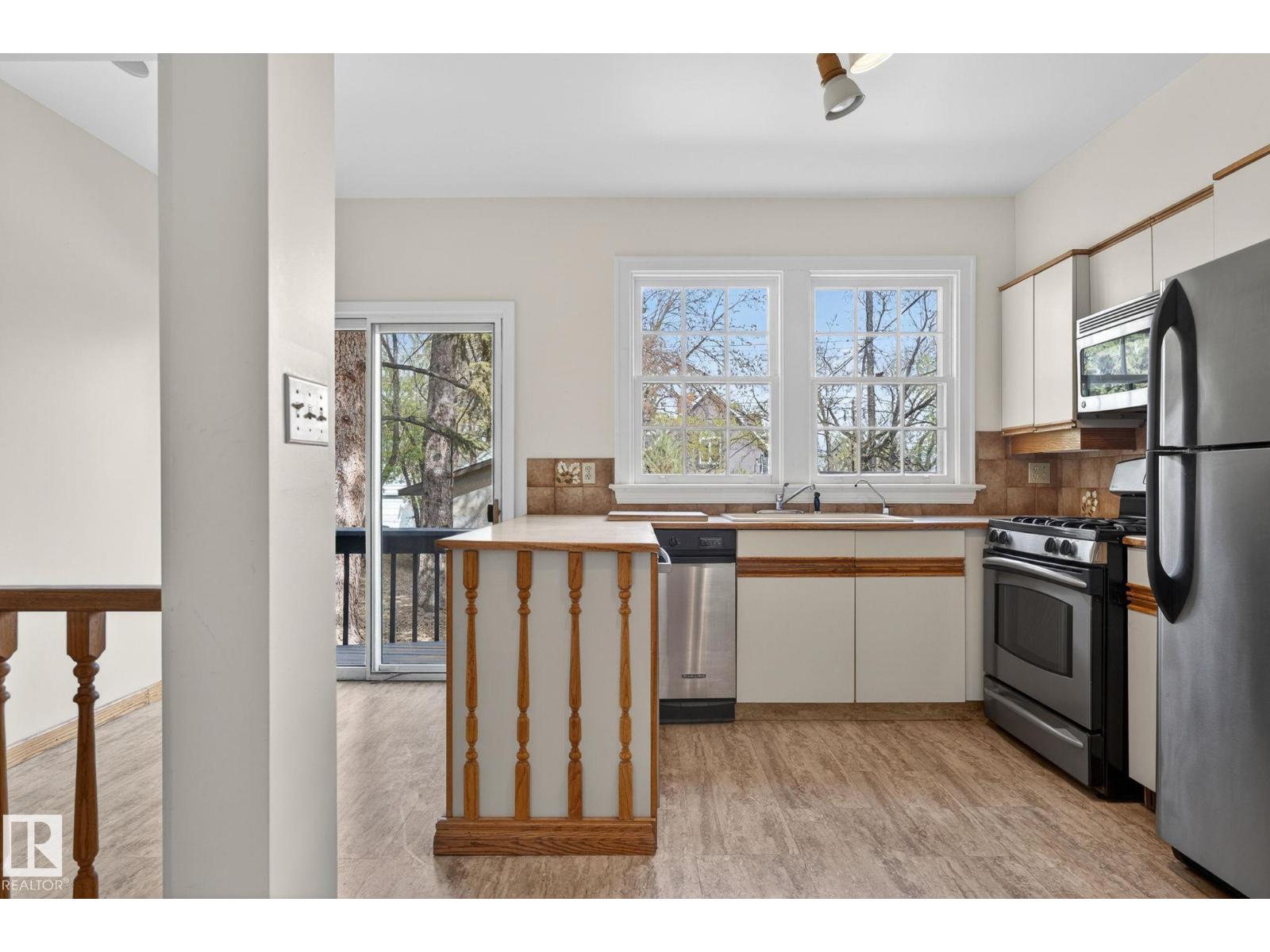 11608 EDINBORO RD NW — photo 28