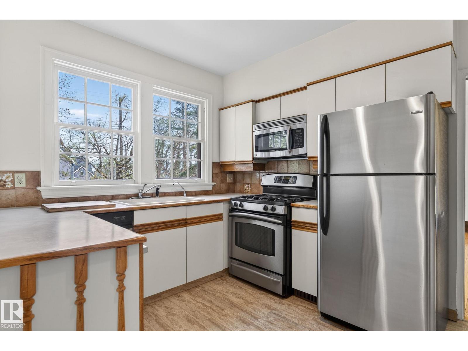 11608 EDINBORO RD NW — photo 29