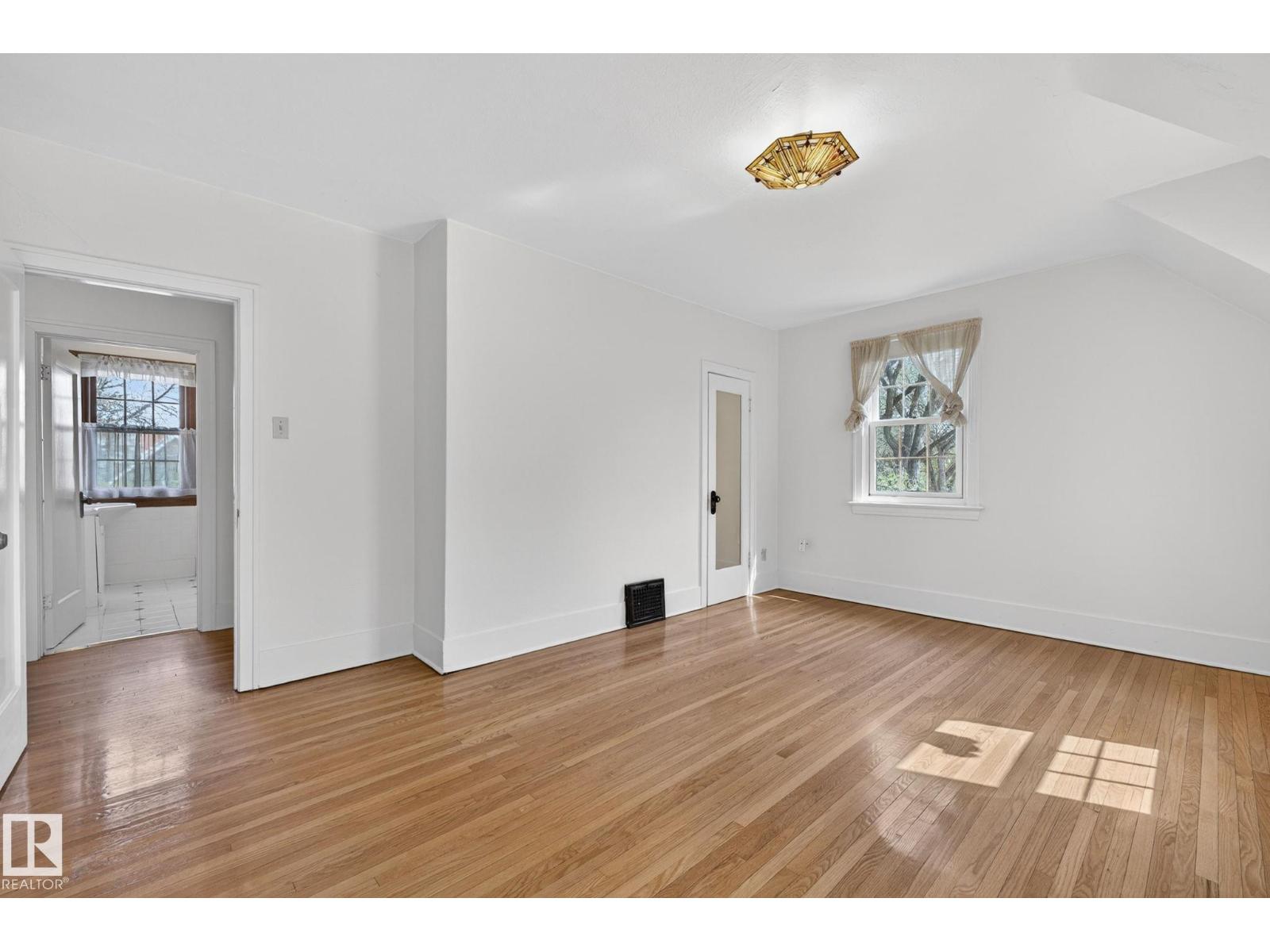 11608 EDINBORO RD NW — photo 35