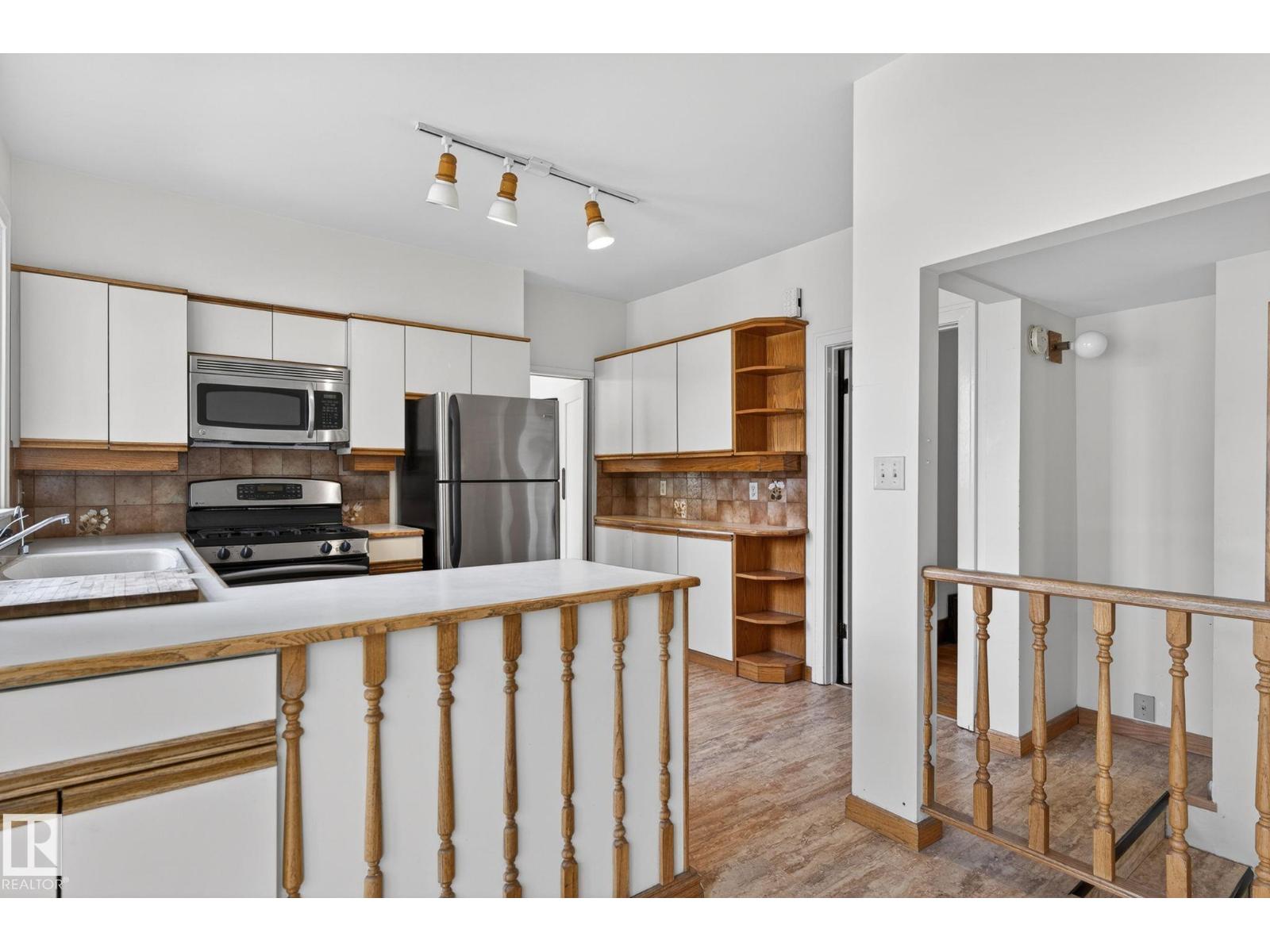 11608 EDINBORO RD NW — photo 30