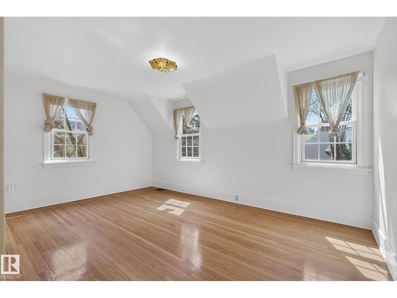 11608 EDINBORO RD NW — photo 34