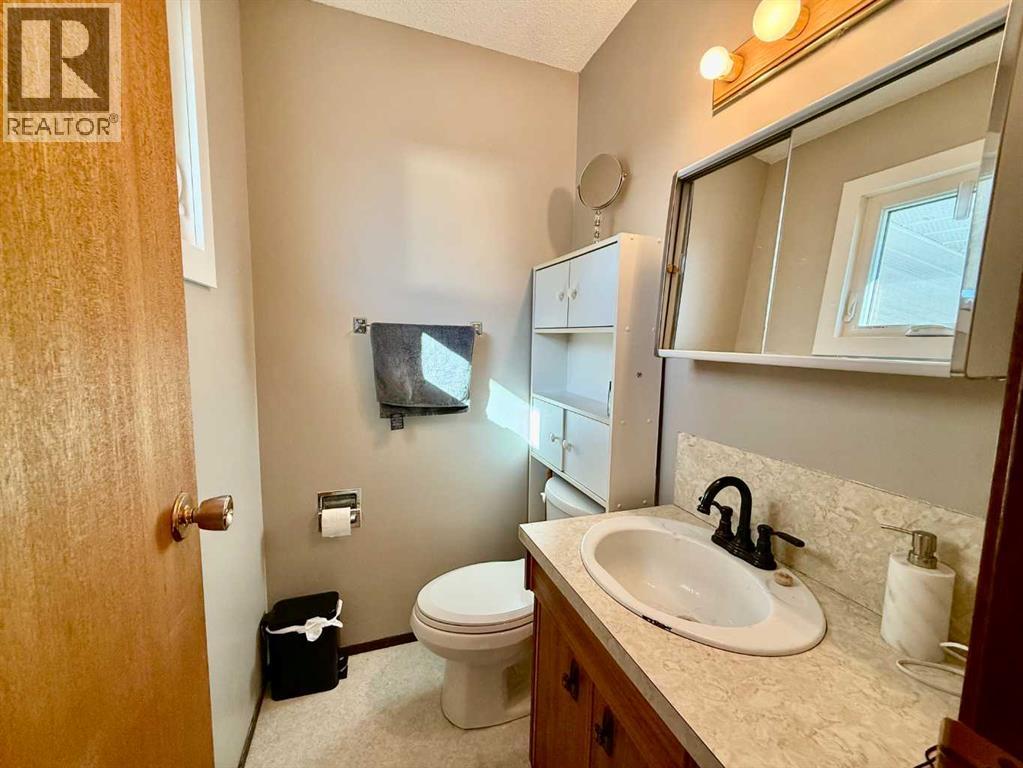 Master Bath 2pc