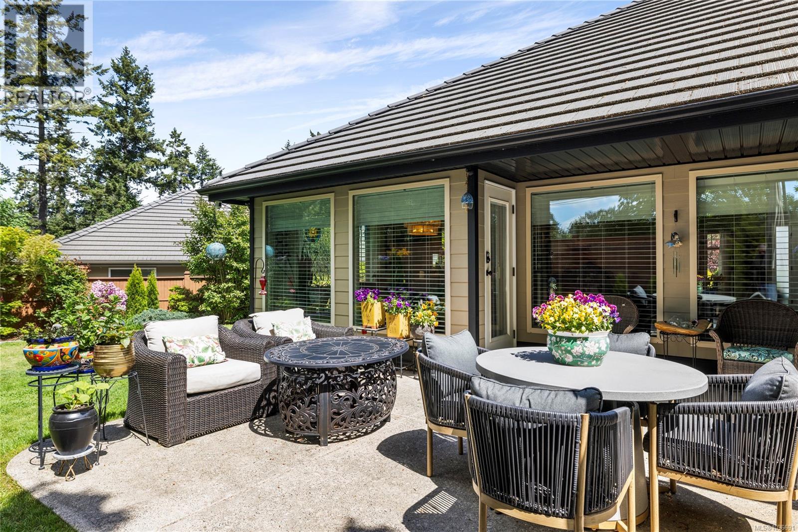 978 Cantebury Pl - 22