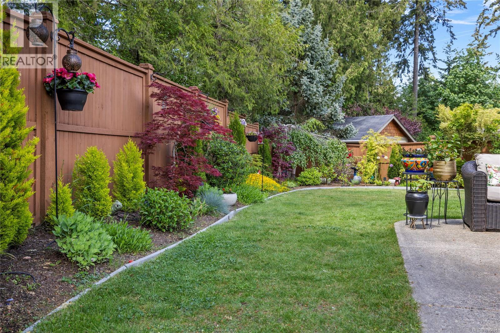 978 Cantebury Pl - 41