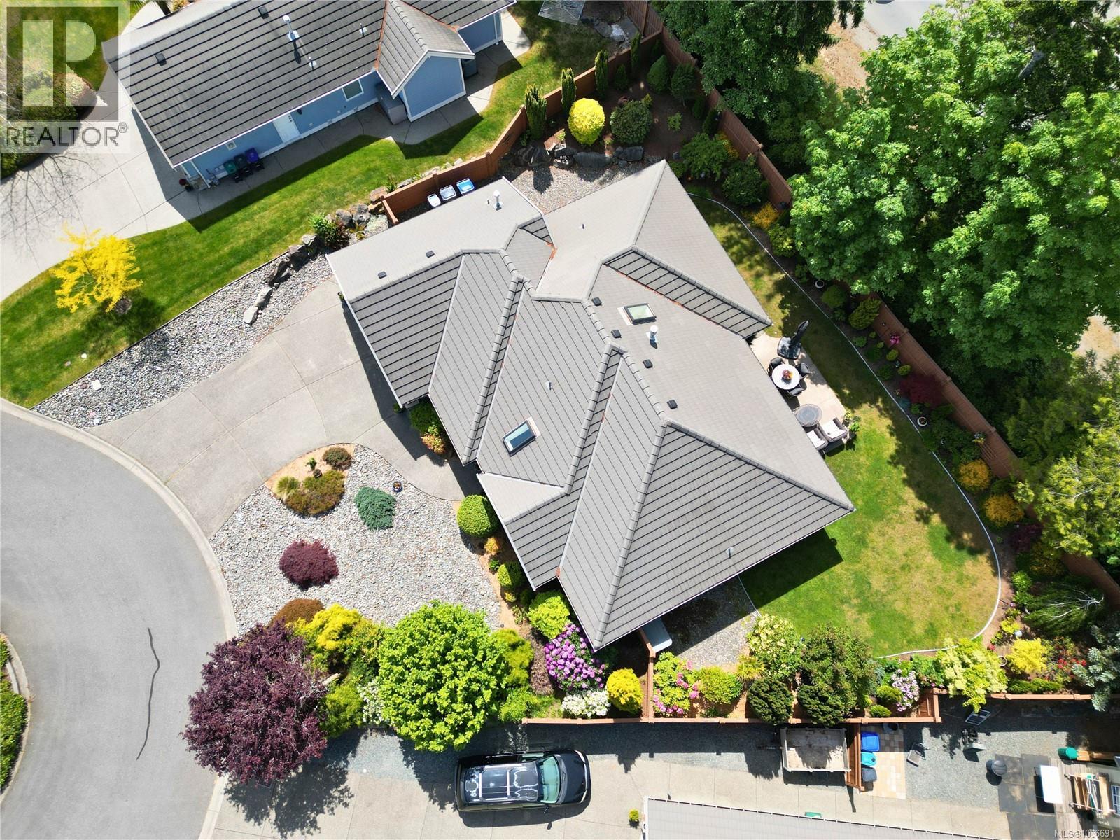 978 Cantebury Pl - 35