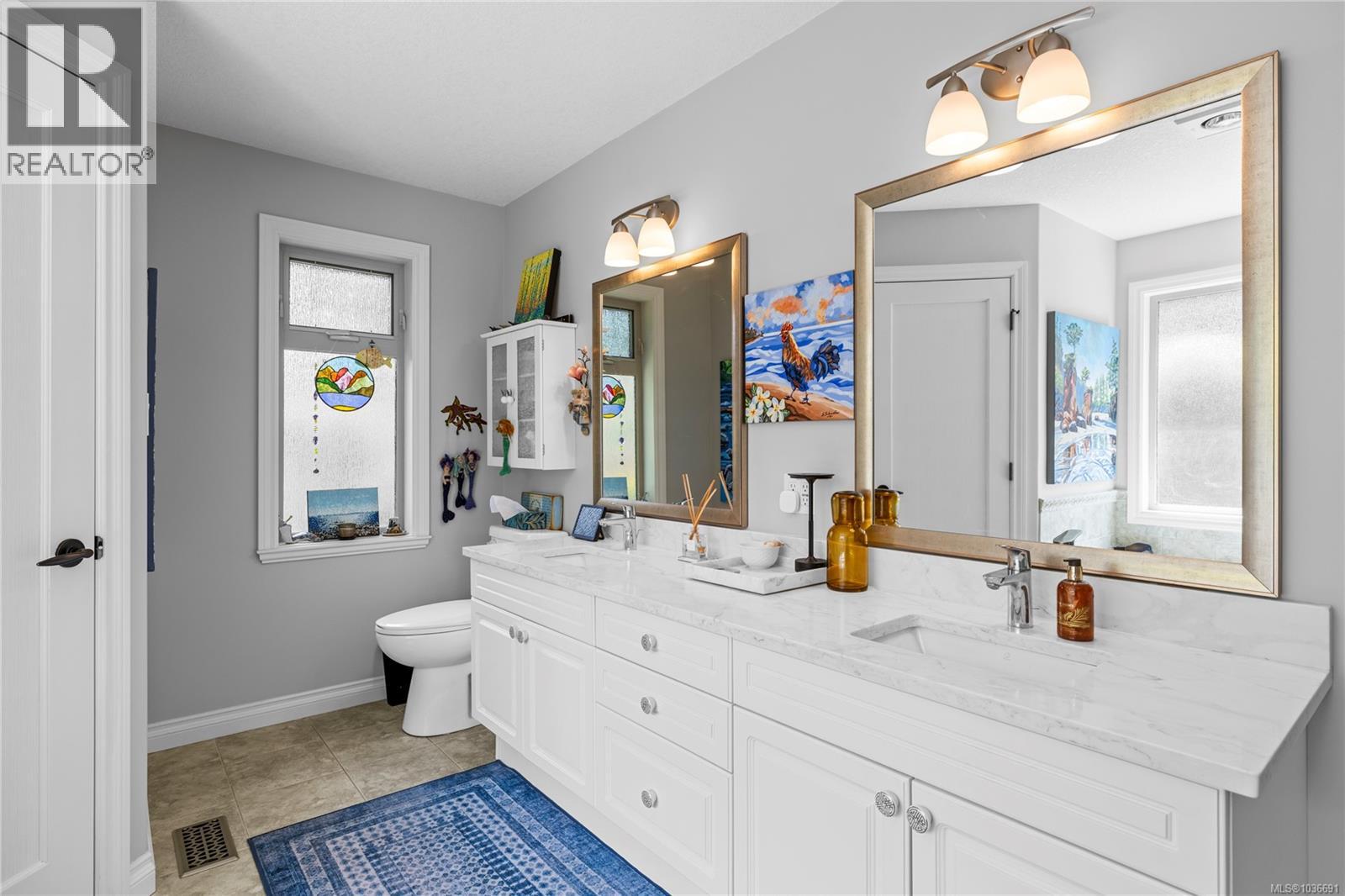 978 Cantebury Pl, Qualicum Beach