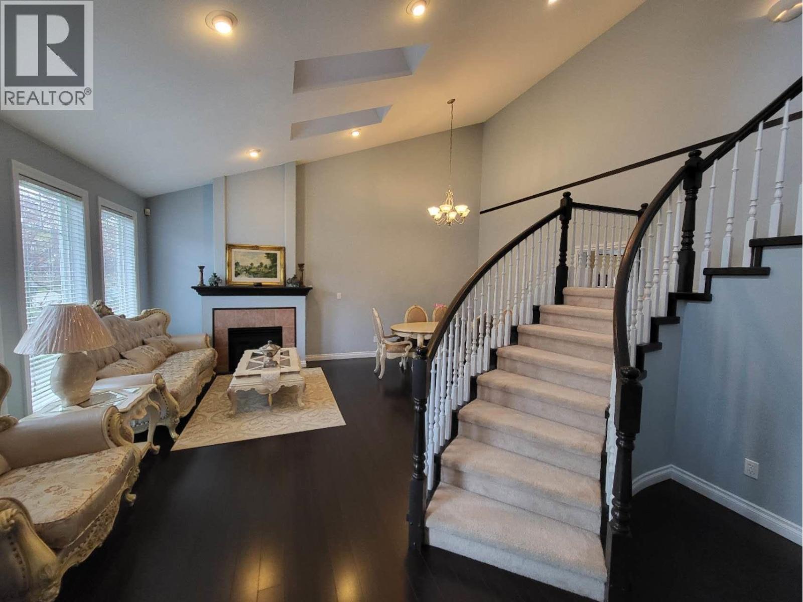 6833 BARNARD Drive - photo 2