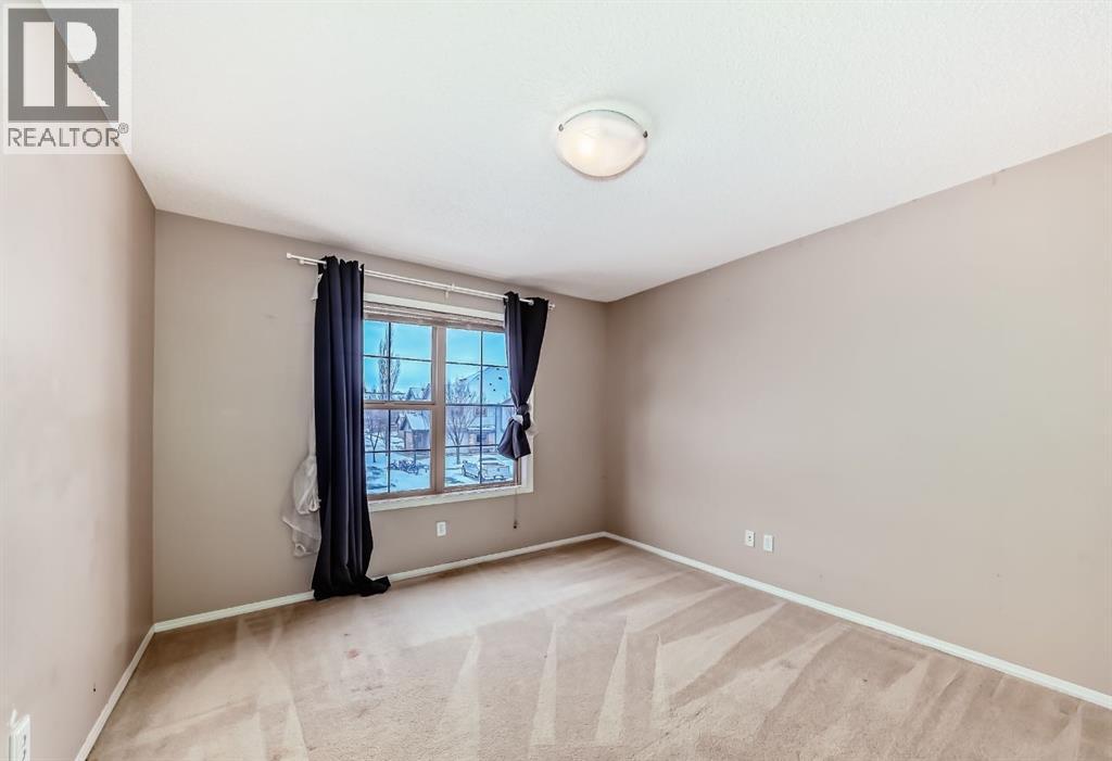 #205 27 Everridge Square SW - 5