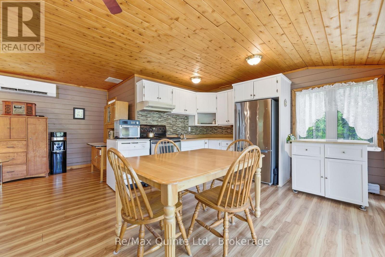 122 COTTAGE LANE - 9