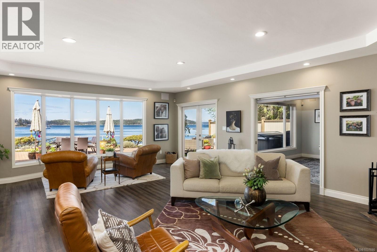  2450 Whidby Lane, Sidney