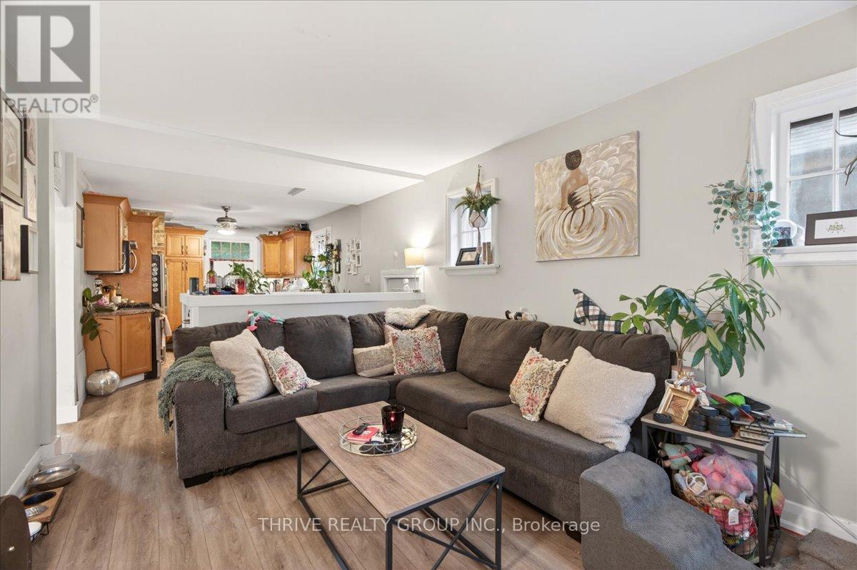 494 HIGHBURY AVENUE N - 3
