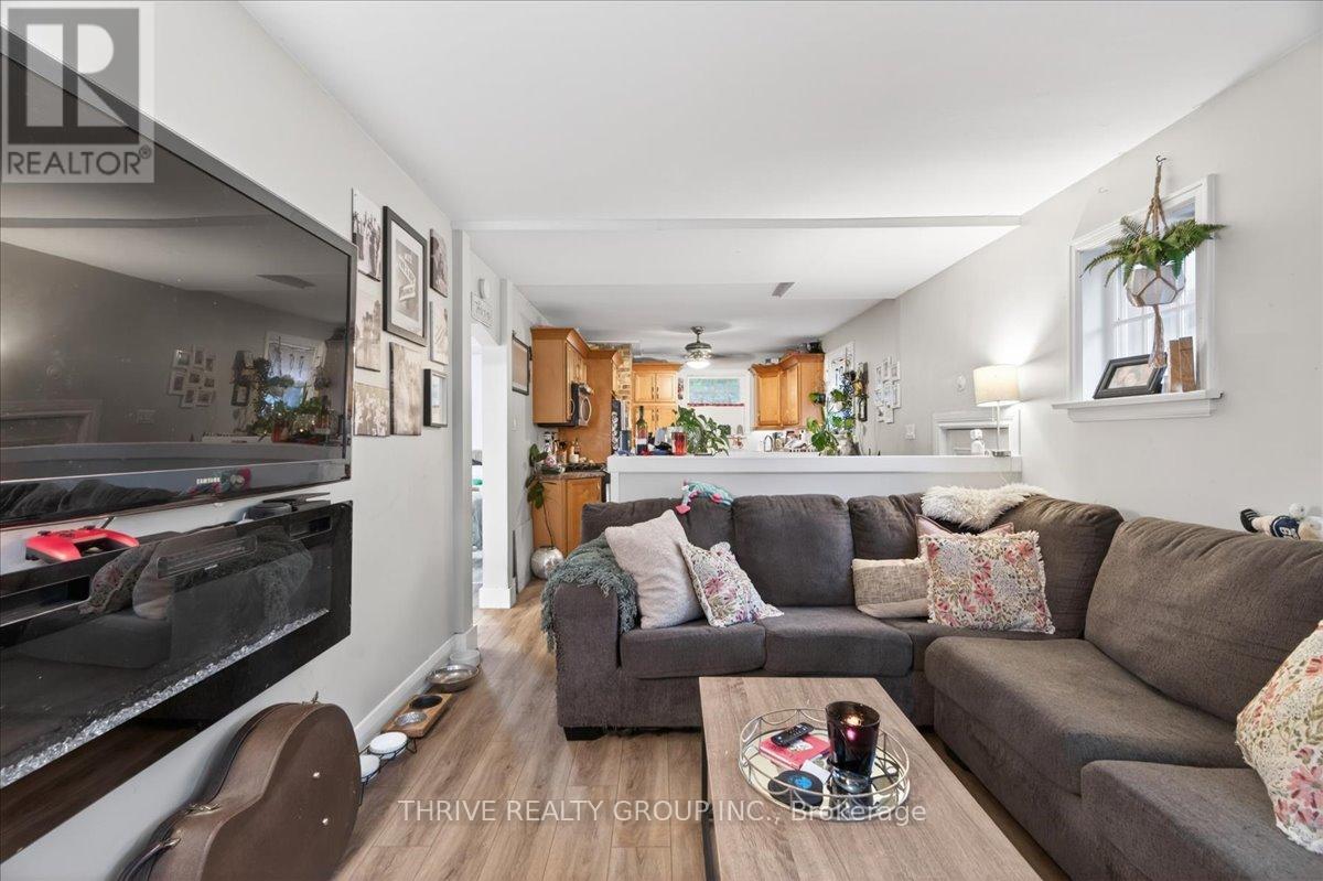 494 HIGHBURY AVENUE N - 4