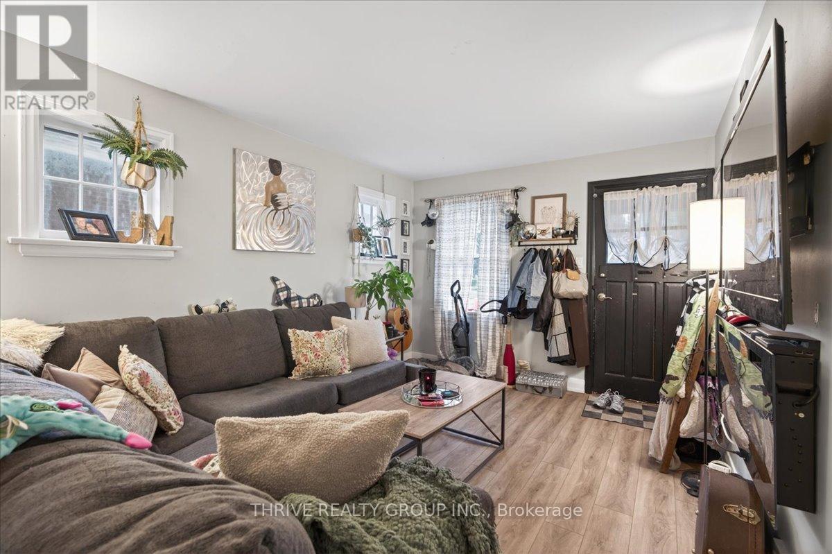 494 HIGHBURY AVENUE N - 5