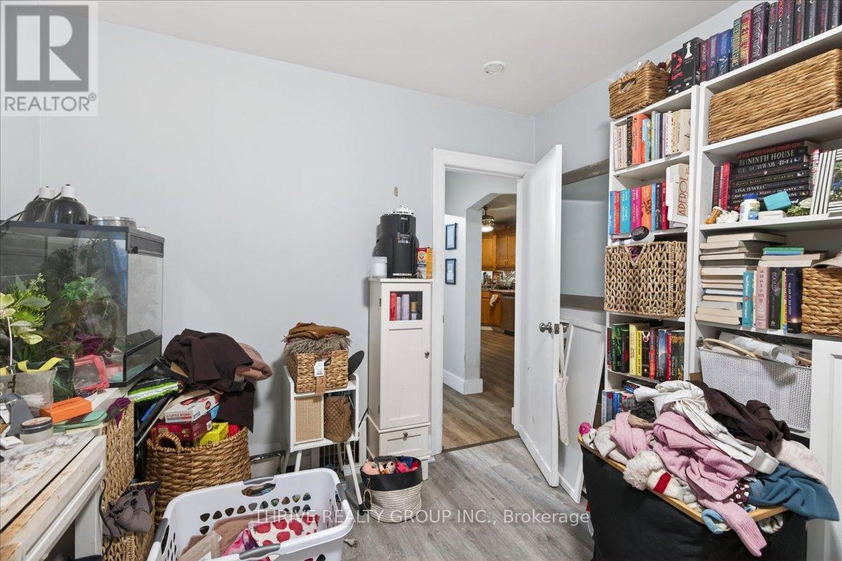 494 HIGHBURY AVENUE N - 9