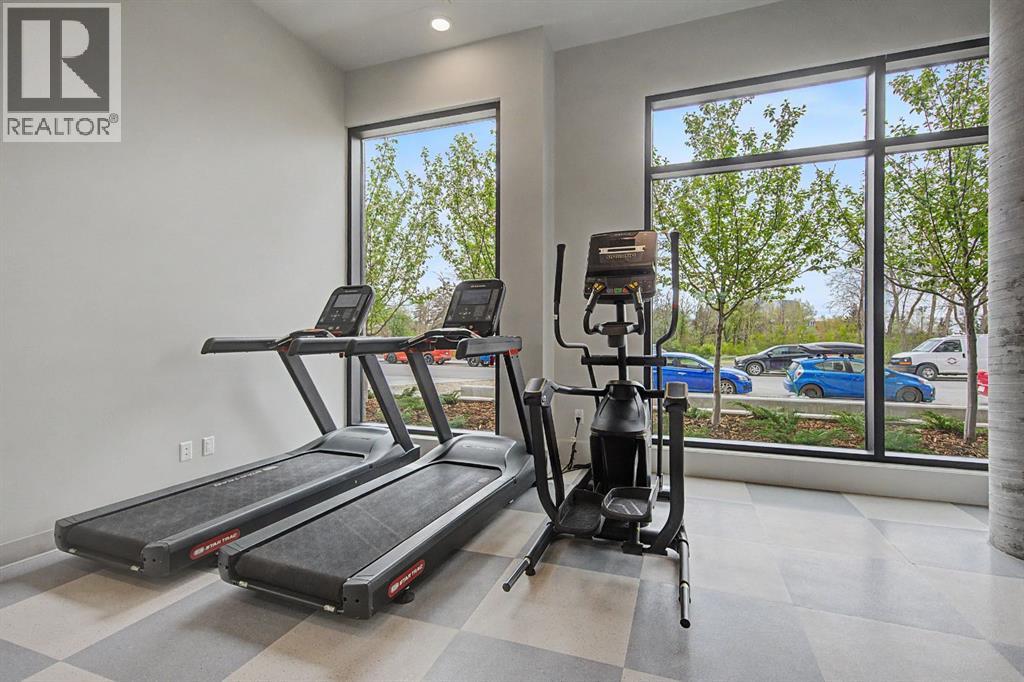 #205 3107 Warren Street - 28