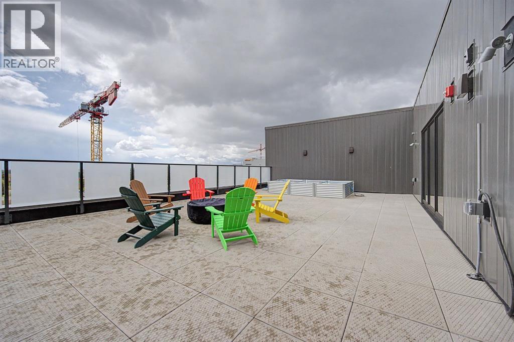 #205 3107 Warren Street - 22