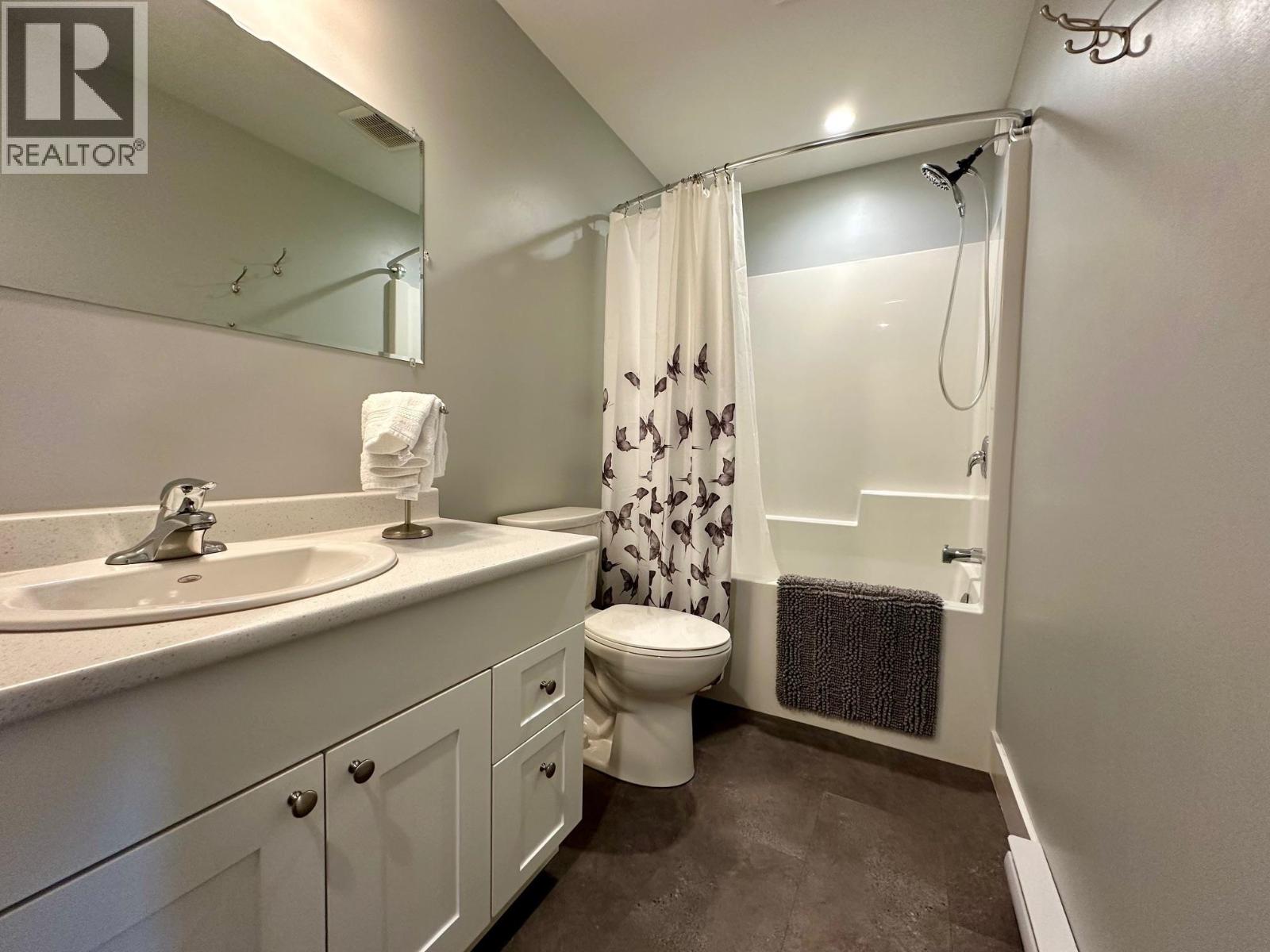 1494 CHESTNUT STREET, Telkwa