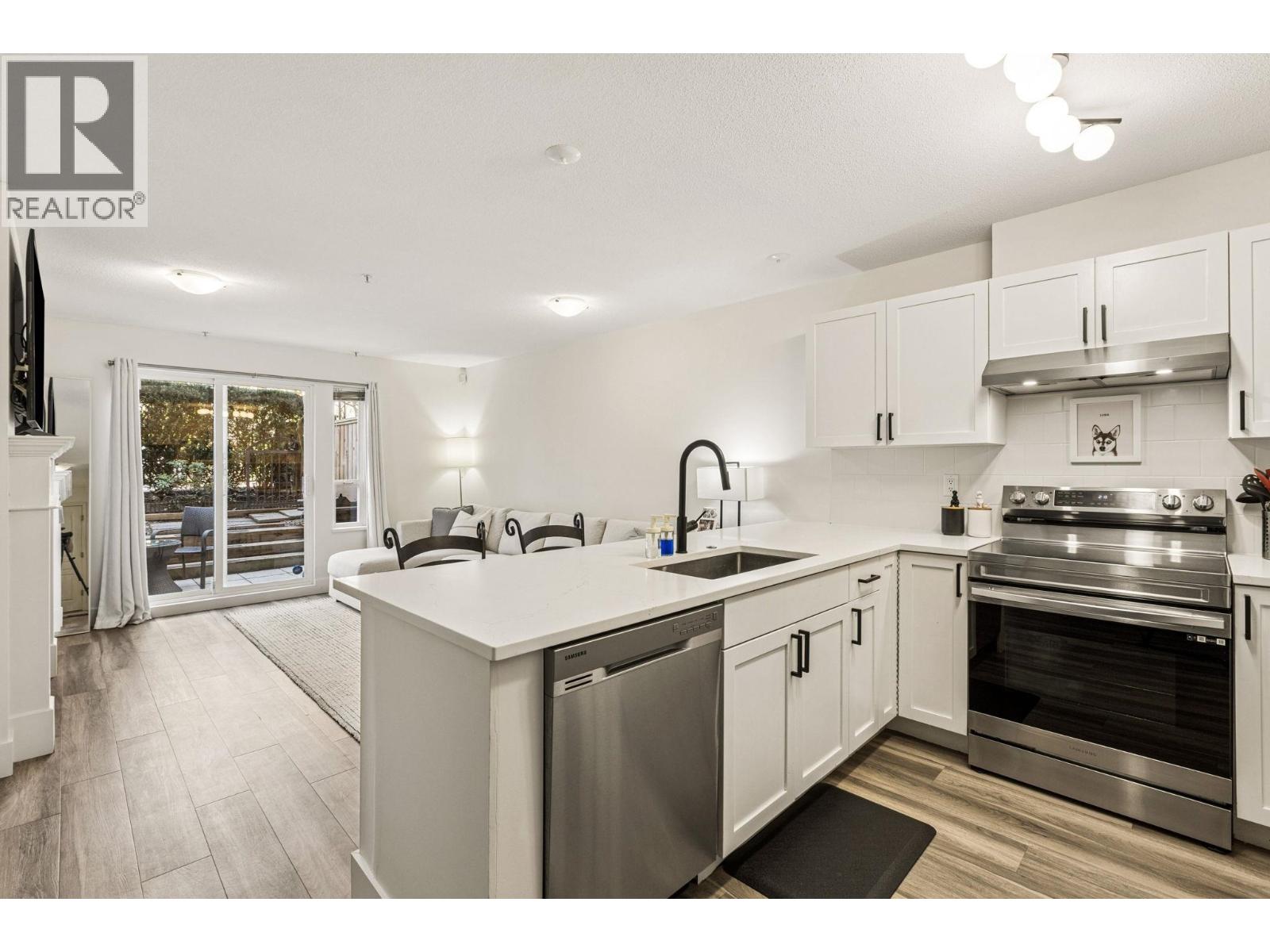 102 365 E 1ST STREET, North Vancouver