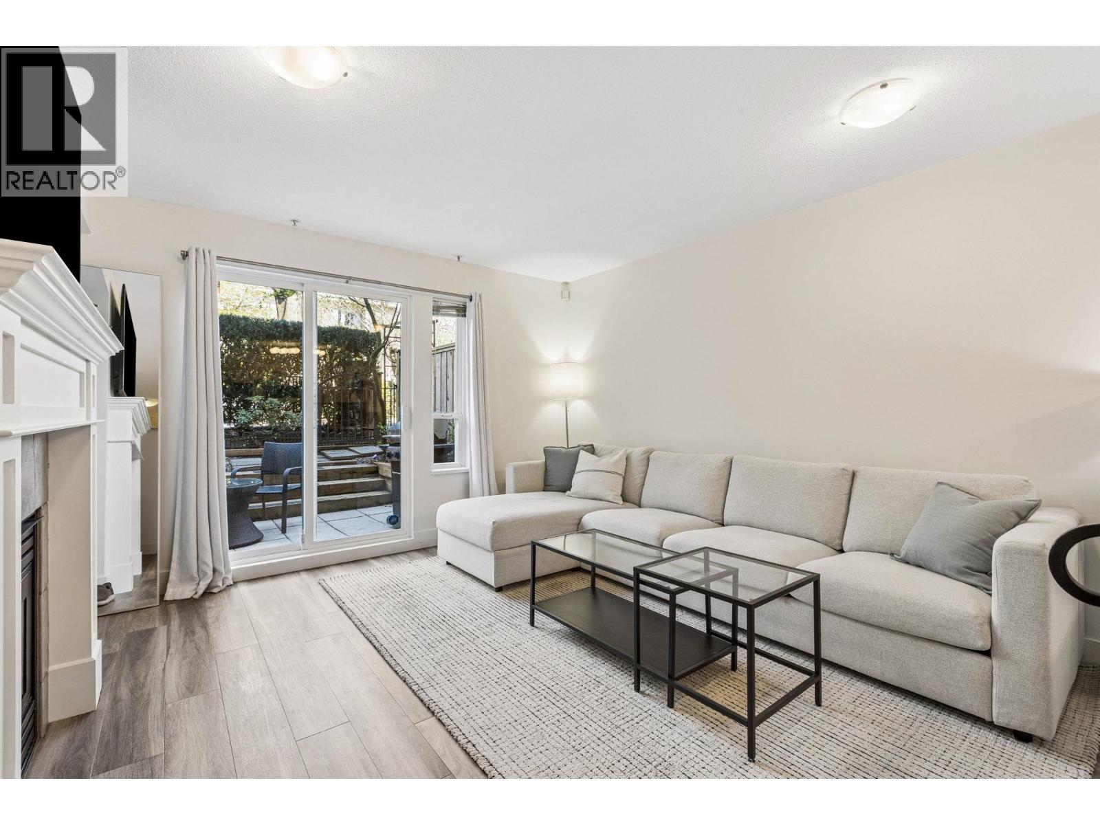 102 365 E 1ST STREET, North Vancouver