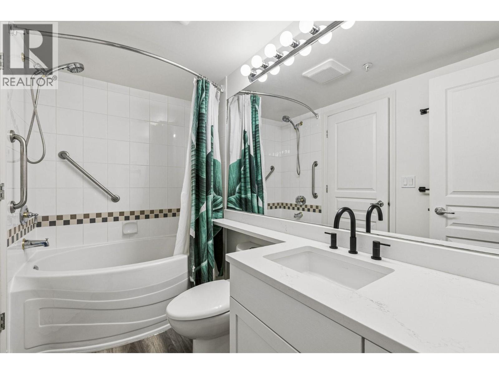 102 365 E 1ST STREET, North Vancouver