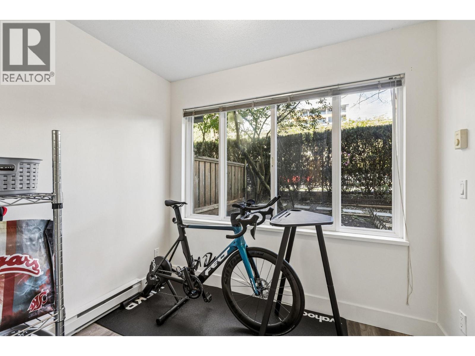 102 365 E 1ST STREET, North Vancouver