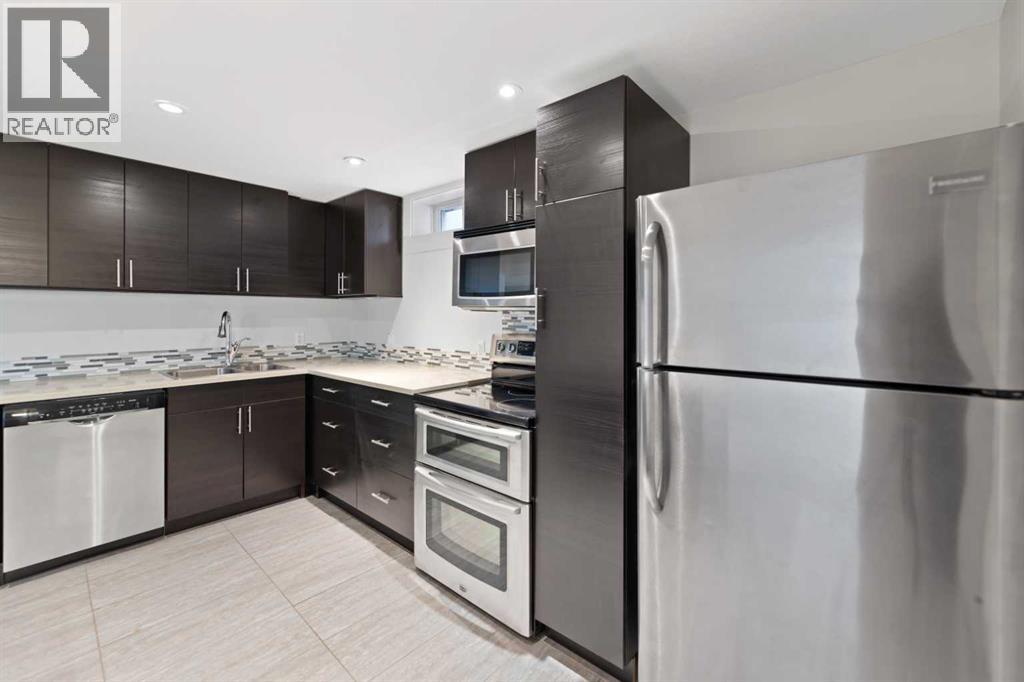 38 Westwood Drive SW - 26