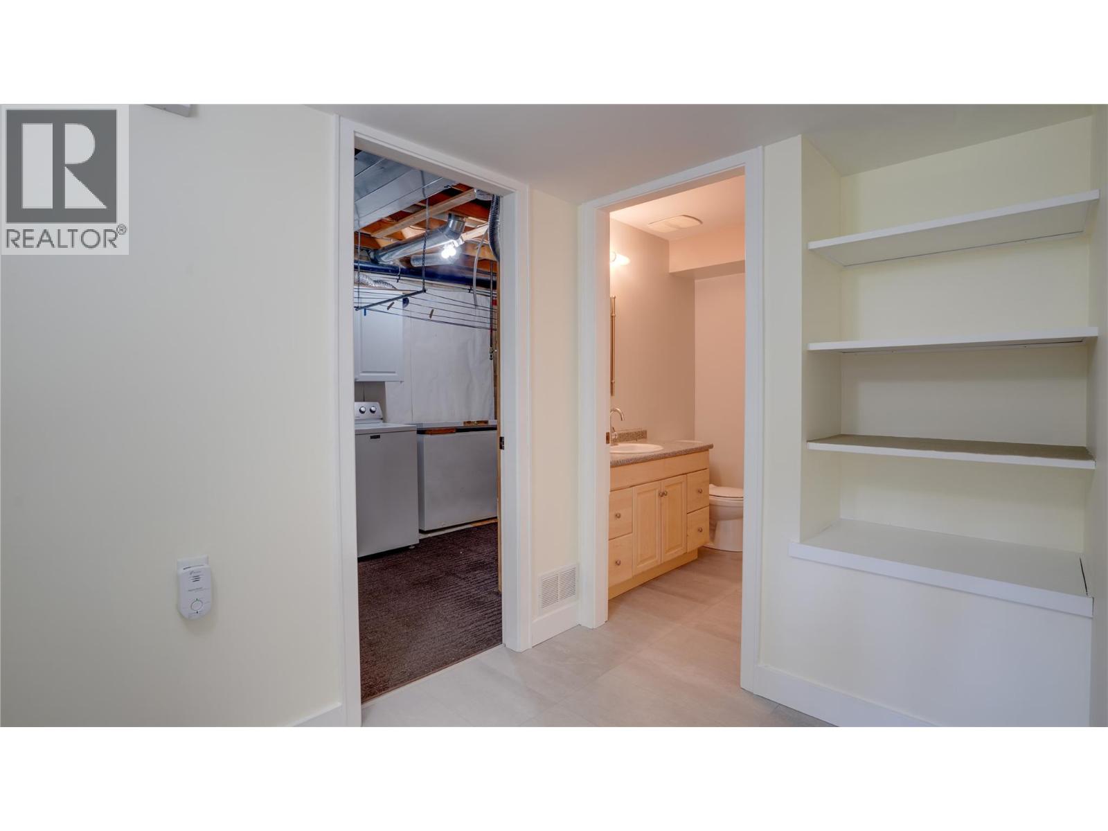 3001 18 Avenue - 27