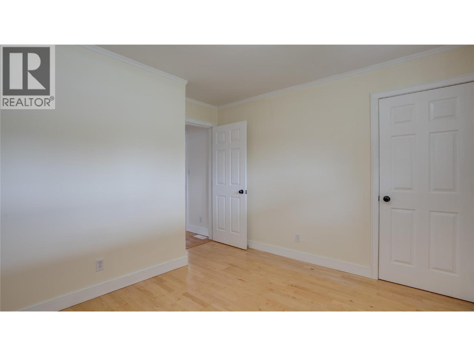 3001 18 Avenue - 20