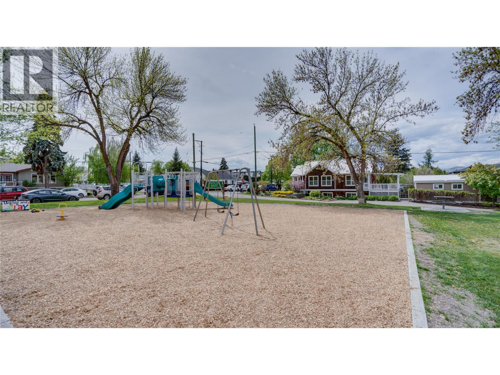 3001 18 Avenue - 46