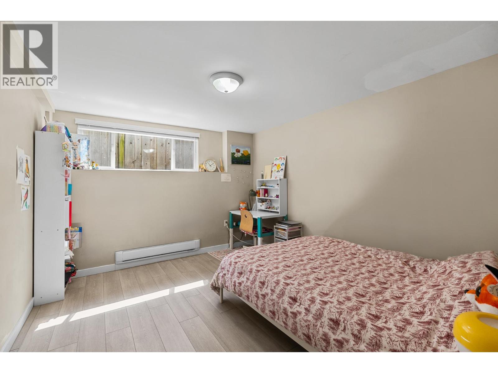 170 CARISBROOKE CRESCENT, North Vancouver