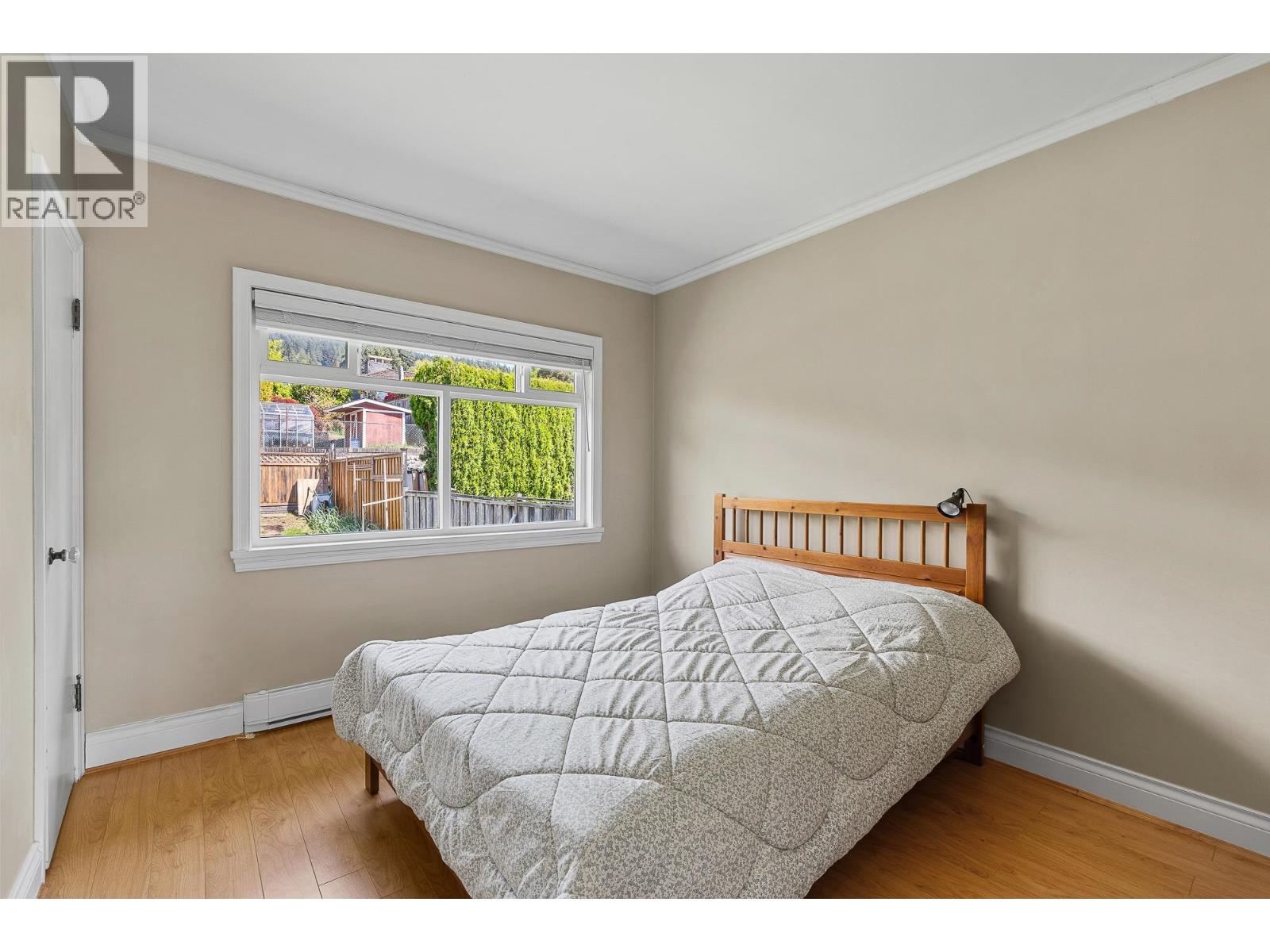 170 CARISBROOKE CRESCENT, North Vancouver