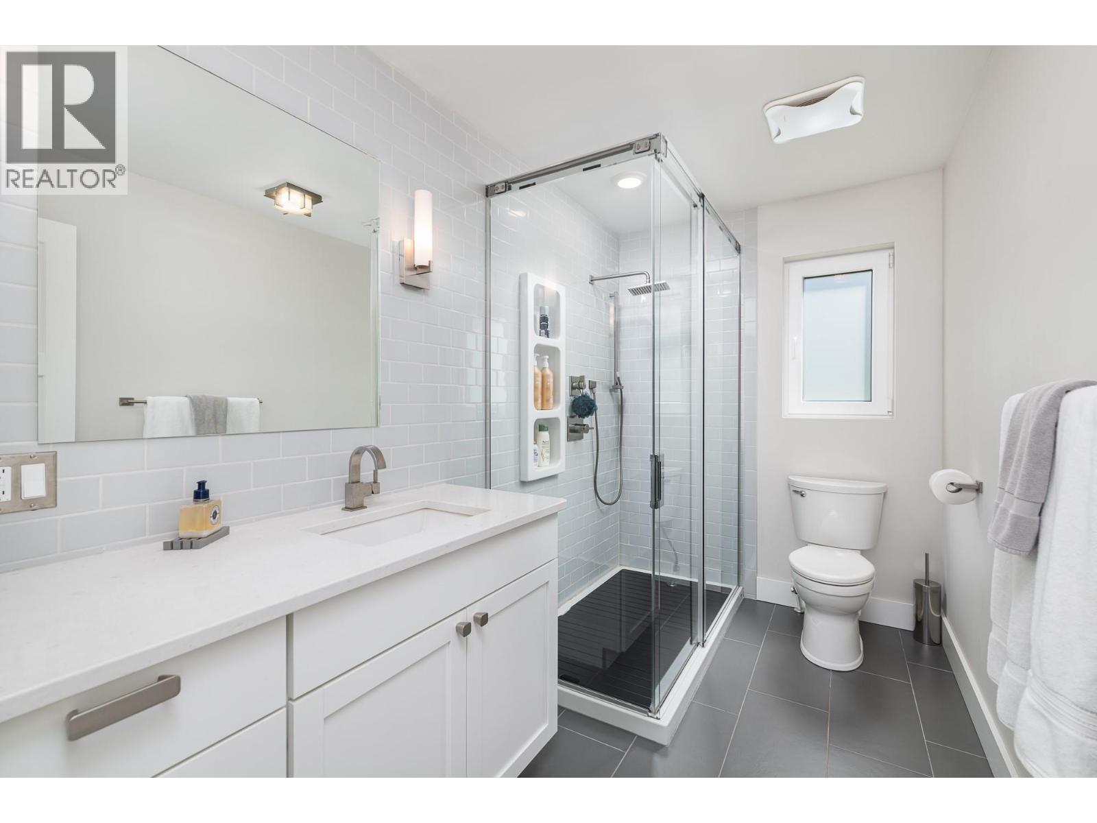 17246 PILOT BAY Road - 16