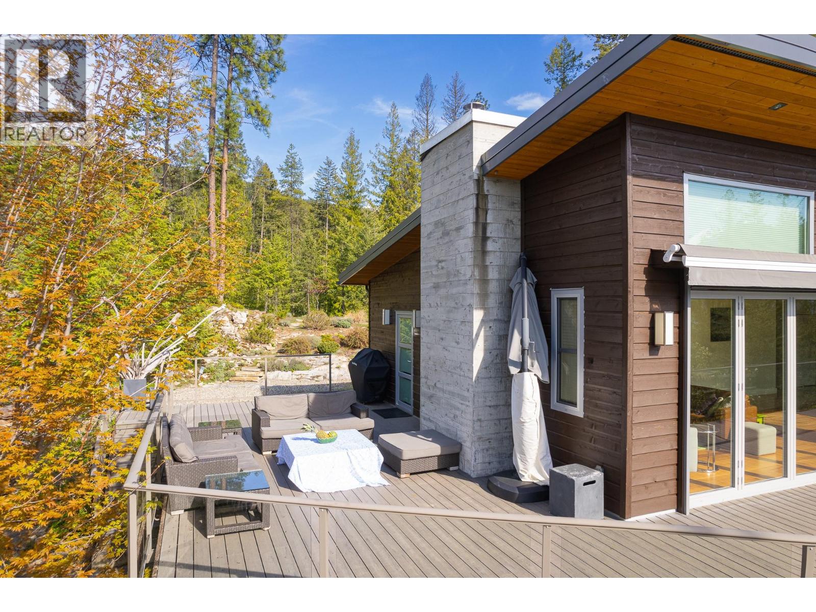 17246 PILOT BAY Road, Crawford Bay