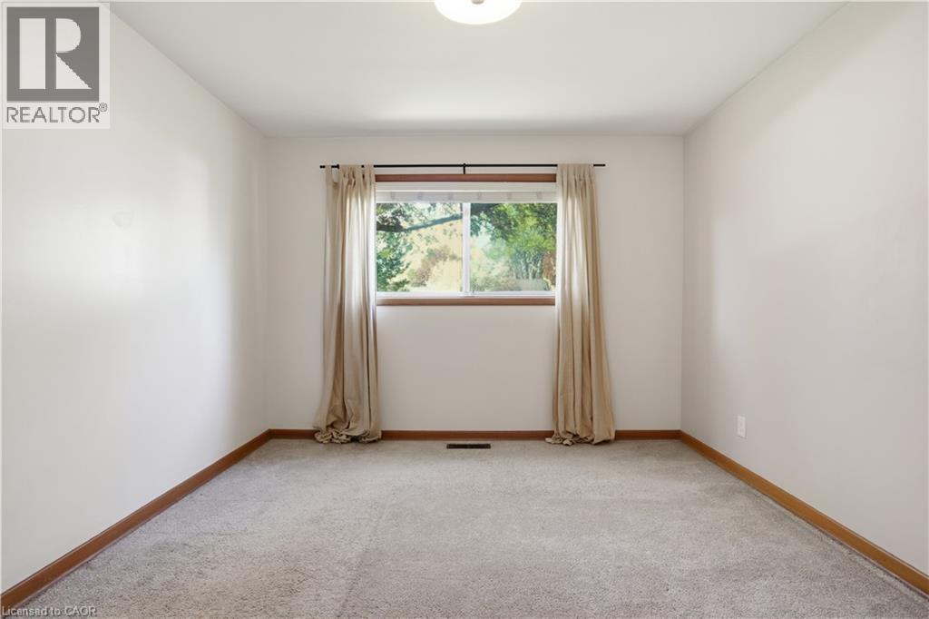 34 YULE Place, Kitchener, Ontario, N2B2J8 — Photo 13