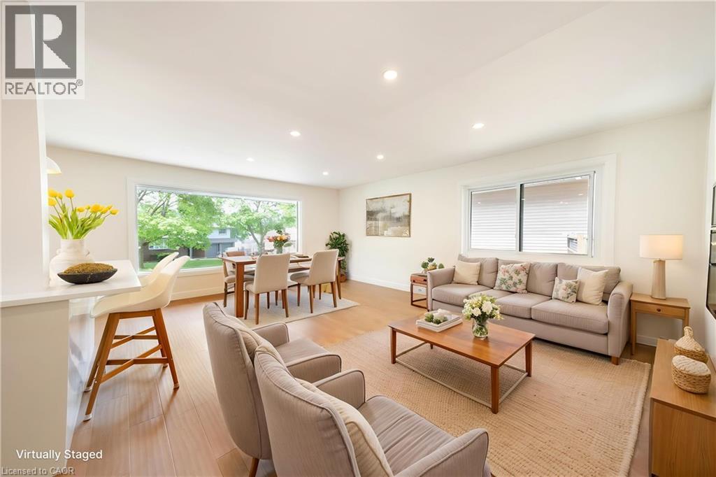 22 CHARLOTTE Crescent - 8