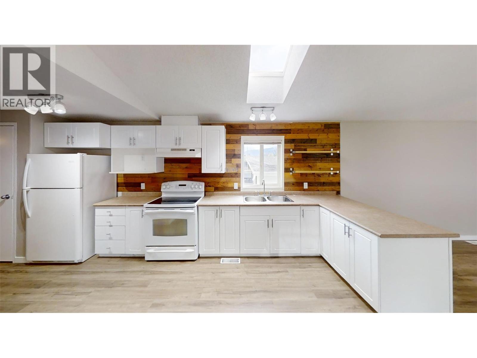 6-8561 Eacrett Road Lot# Pad 3 - 4