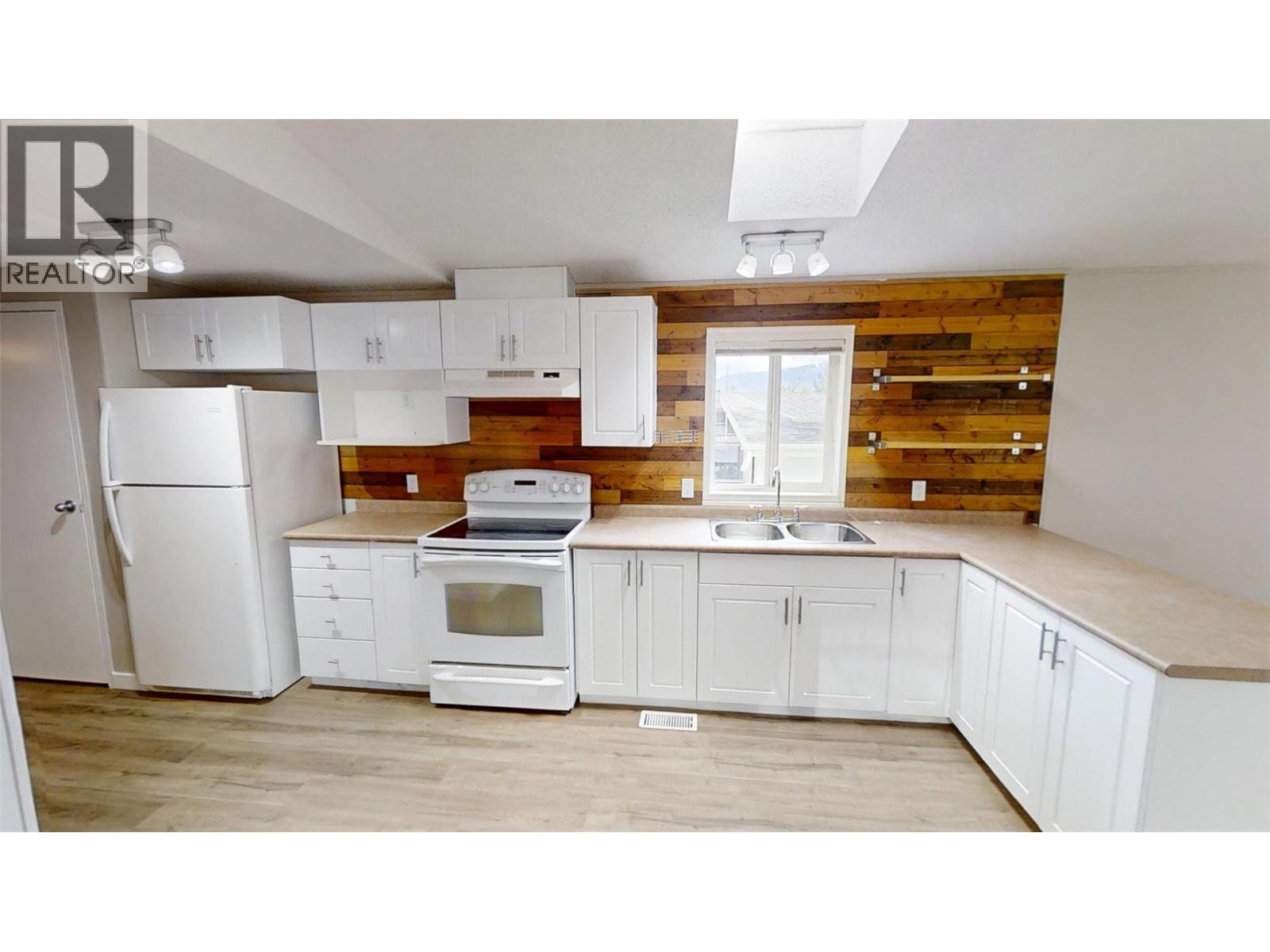 6-8561 Eacrett Road Lot# Pad 3 - 6