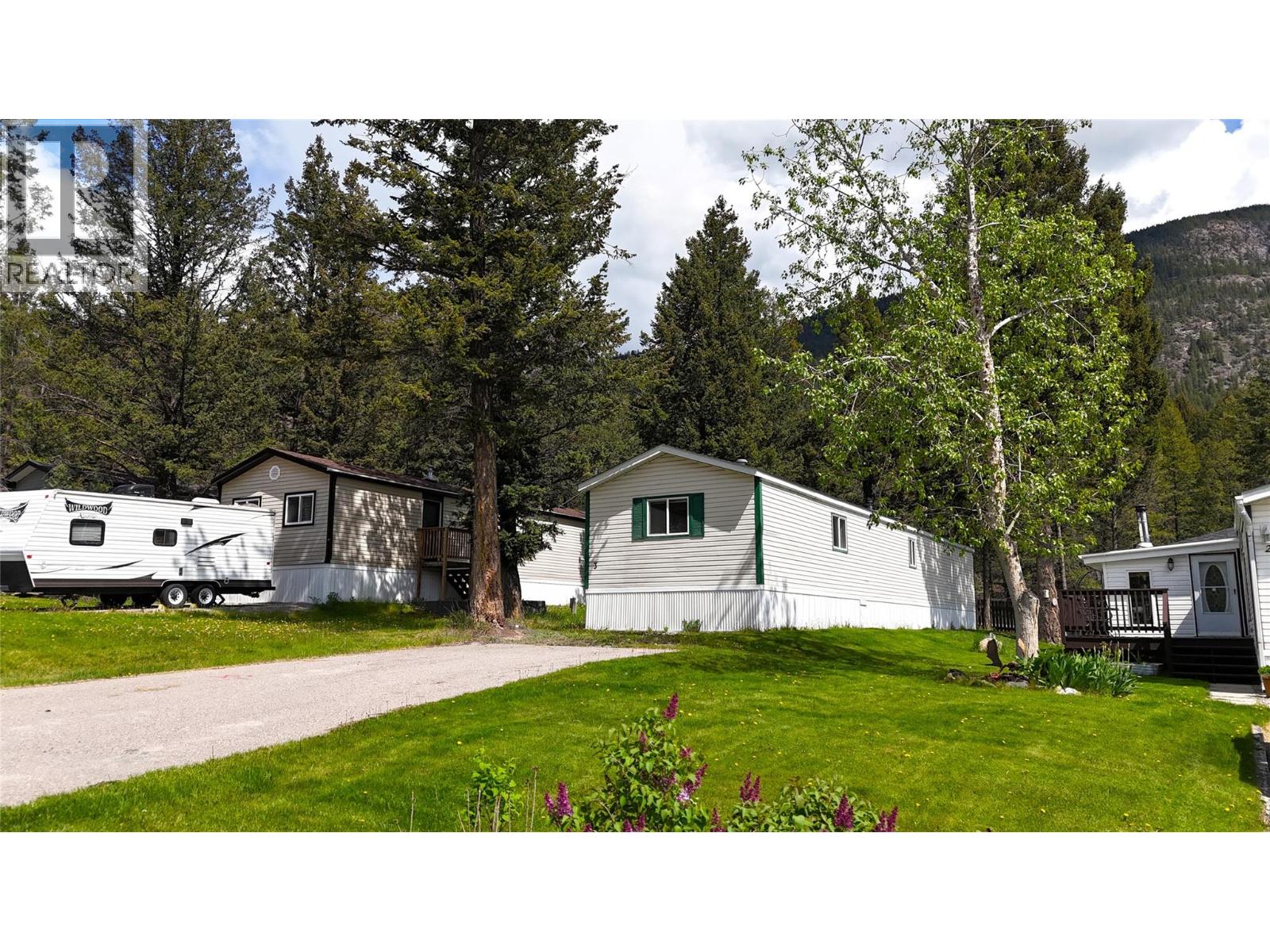 6-8561 Eacrett Road Lot# Pad 3 - 2