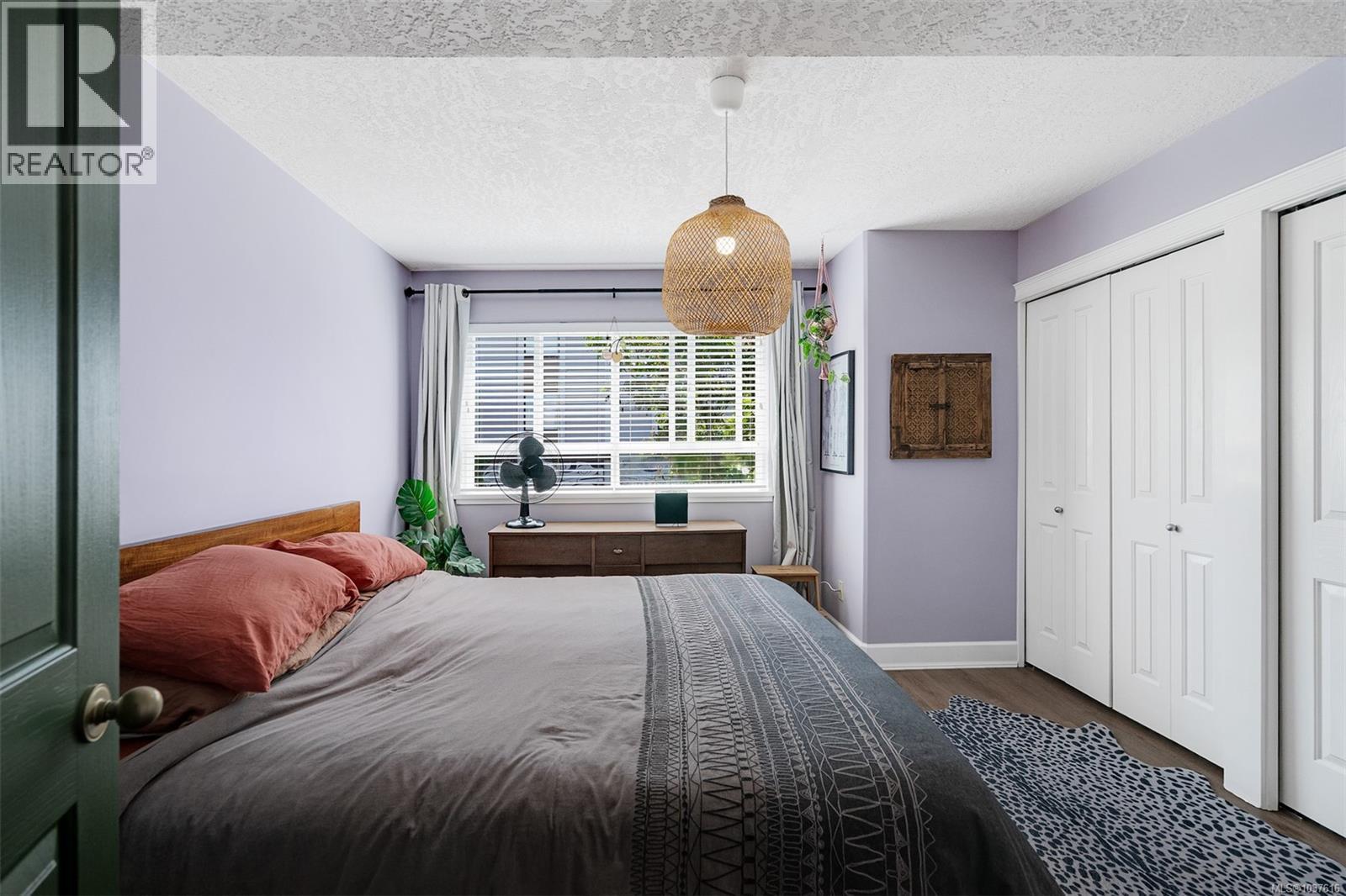 #1 860 Princess Ave - 19