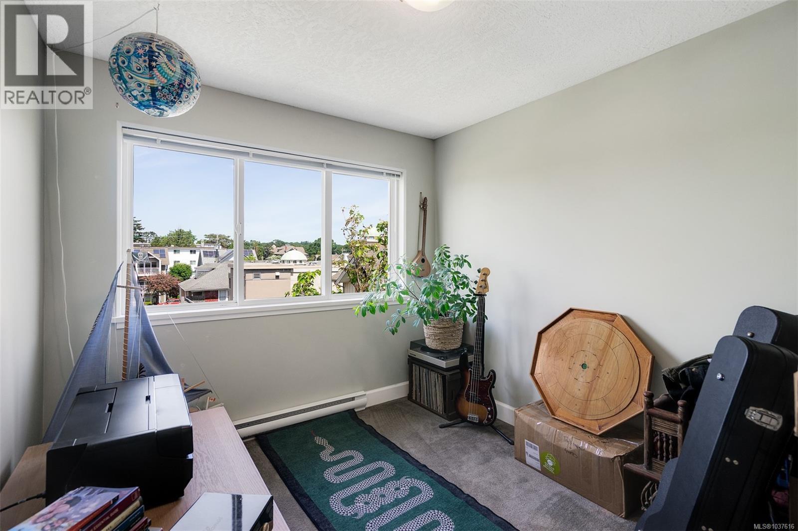 #1 860 Princess Ave - 30