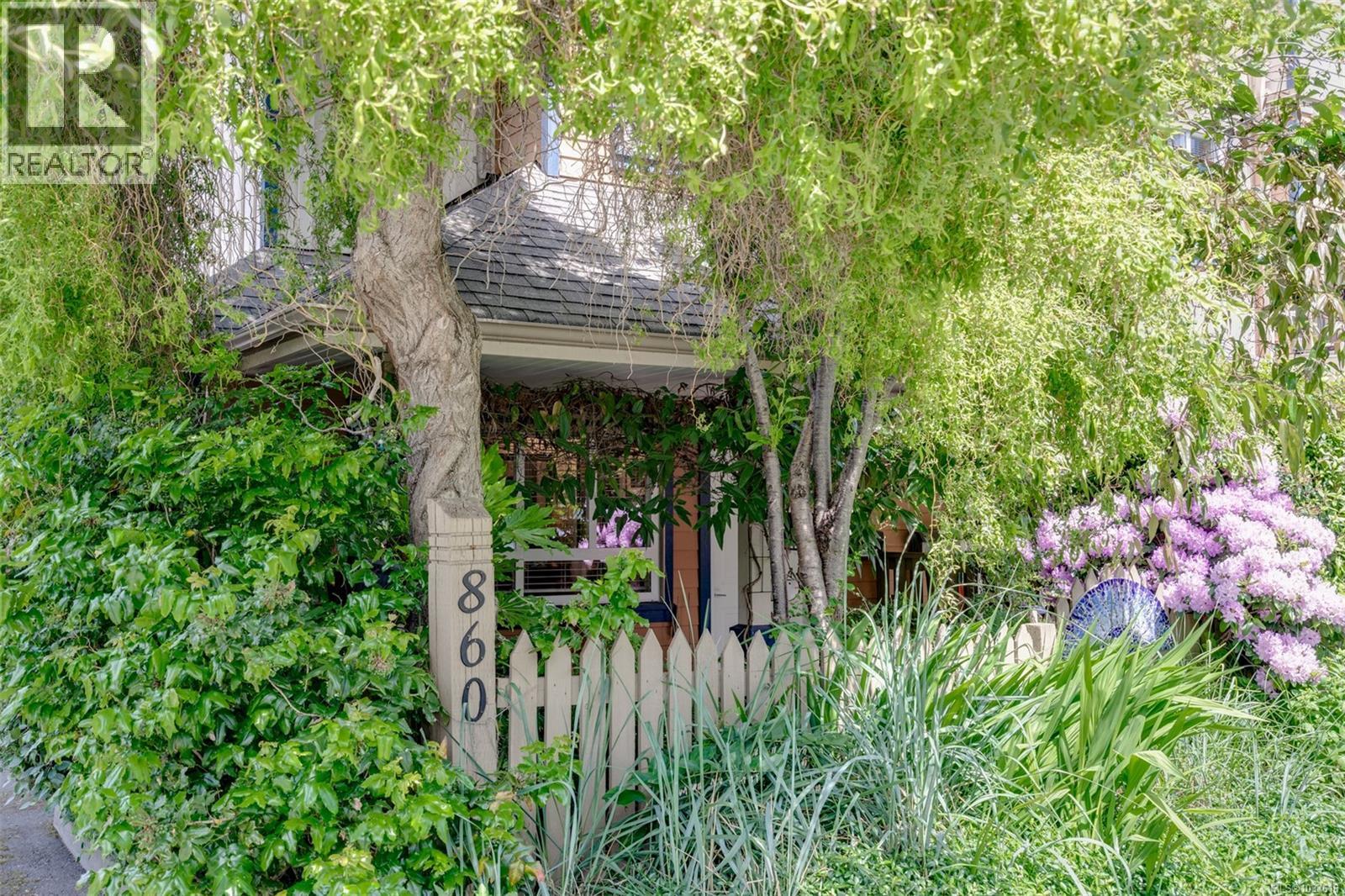 #1 860 Princess Ave - 41
