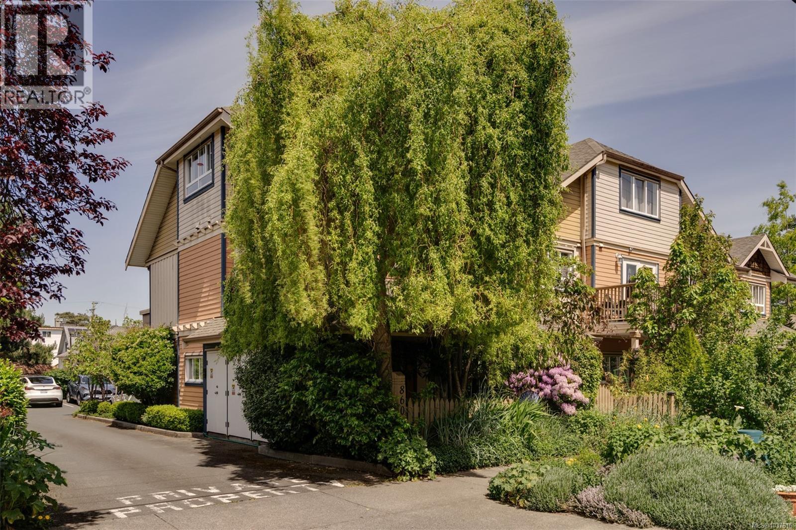 #1 860 Princess Ave - 46