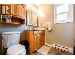 4120 Quadra St, Saanich, BC V8X3B9 Photo 24