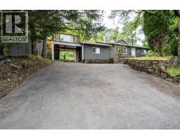 4120 Quadra St, Saanich, BC V8X3B9 Photo 32