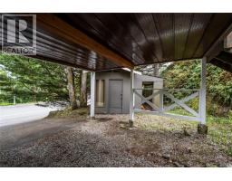 4120 Quadra St, Saanich, BC V8X3B9 Photo 40